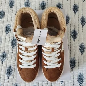 Nine west Women's stunning hight top sneakers size 7